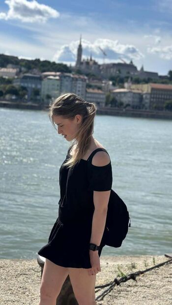 Full leaked Mira  page private onlyfans photo