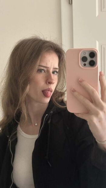 Full leaked Mira  page private onlyfans photo