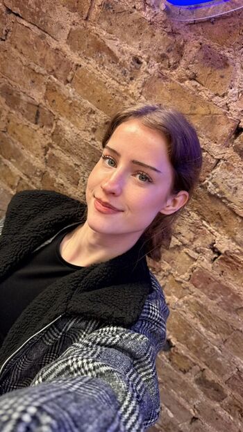 Full leaked Mira  page private onlyfans photo