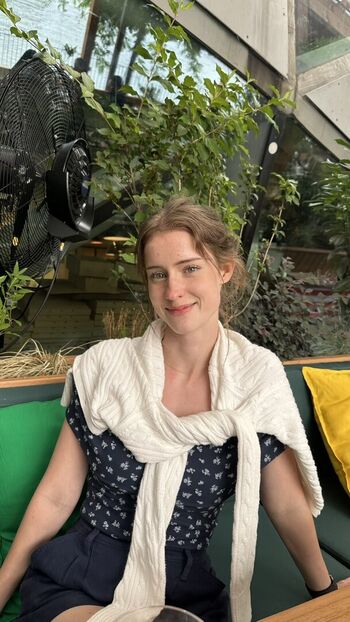 Full leaked Mira private onlyfans photo