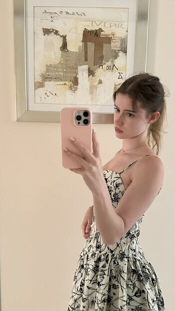 Full leaked Mira private onlyfans photo