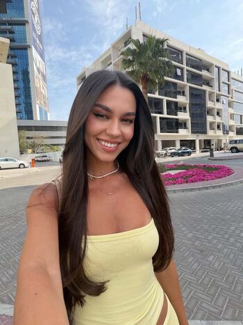 Full leaked Mira private onlyfans photo