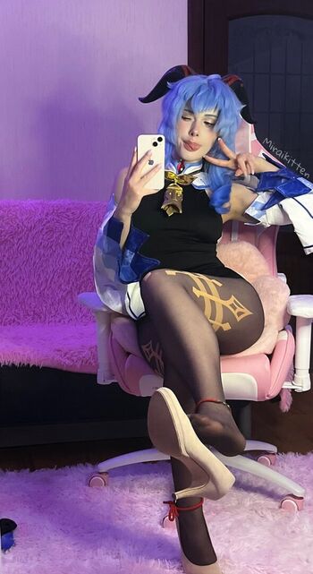 Full leaked Miraikitten private onlyfans photo