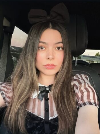Miranda Cosgrove