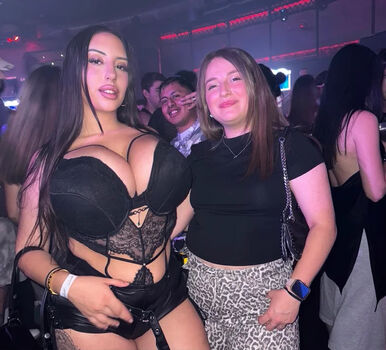 Full leaked Mireiagoddess private onlyfans photo