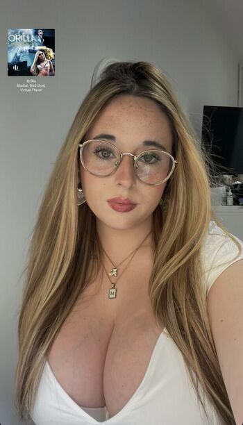 Full leaked Mireiamerino private onlyfans photo