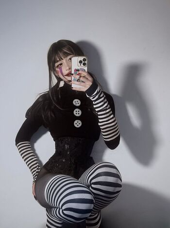 Full leaked Miruqi private onlyfans photo