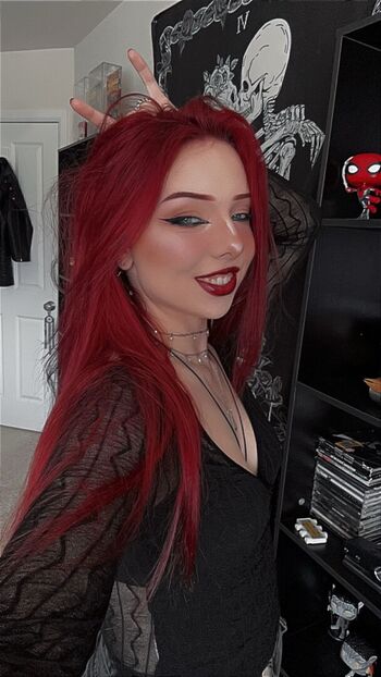 Full leaked Miserrablee private onlyfans photo