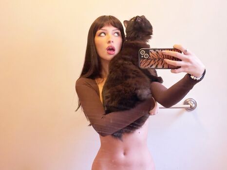 Mishka Chantal Silva
