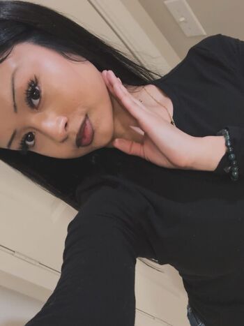 Full leaked Miss asiaaaa private onlyfans photo