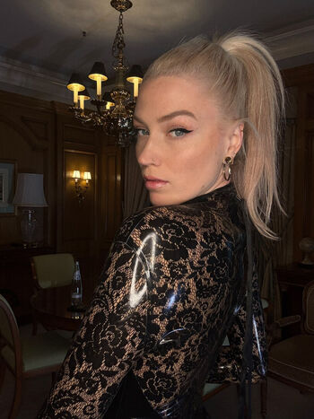 Full leaked Miss provocateur private onlyfans photo