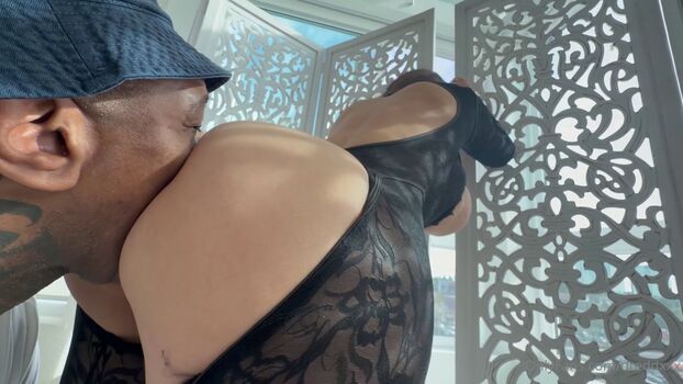 Full leaked Miss raissa nur page private onlyfans photo