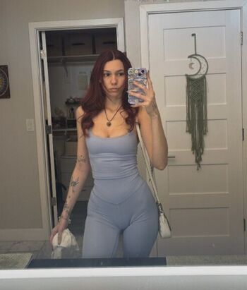 Full leaked Miss x bee private onlyfans photo