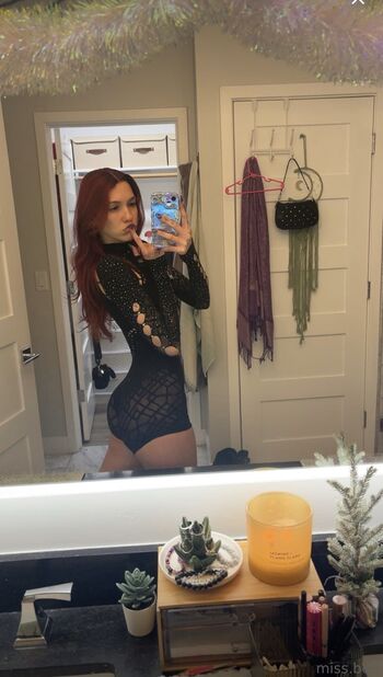 Full leaked Miss x bee private onlyfans photo