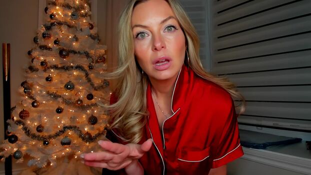 Full leaked Missbehavin page private onlyfans photo