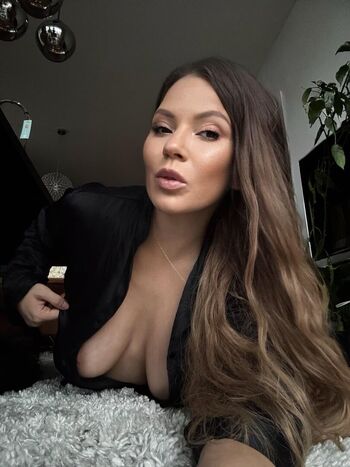 Full leaked Misshotwinter private onlyfans photo