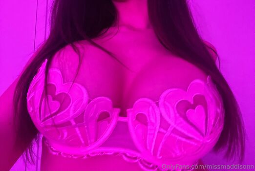 Full leaked Missmaddisonn private onlyfans photo
