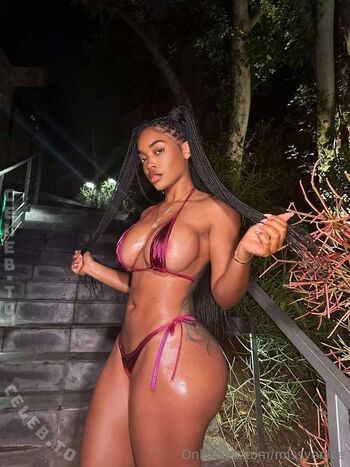 Full leaked Missvenice private onlyfans photo