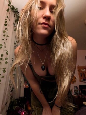 Full leaked Mithrynkat private onlyfans photo