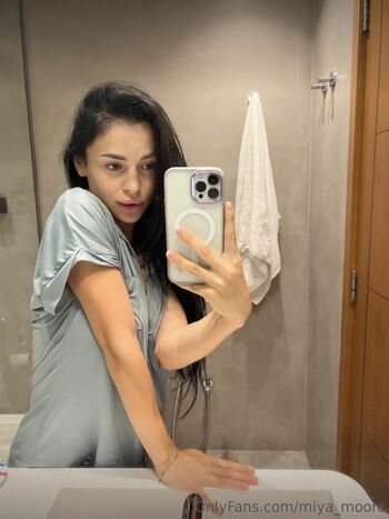 Full leaked Miya moore private onlyfans photo