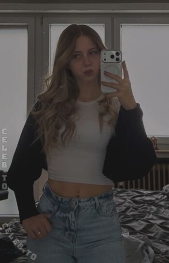 Full leaked Mmelleh private onlyfans photo