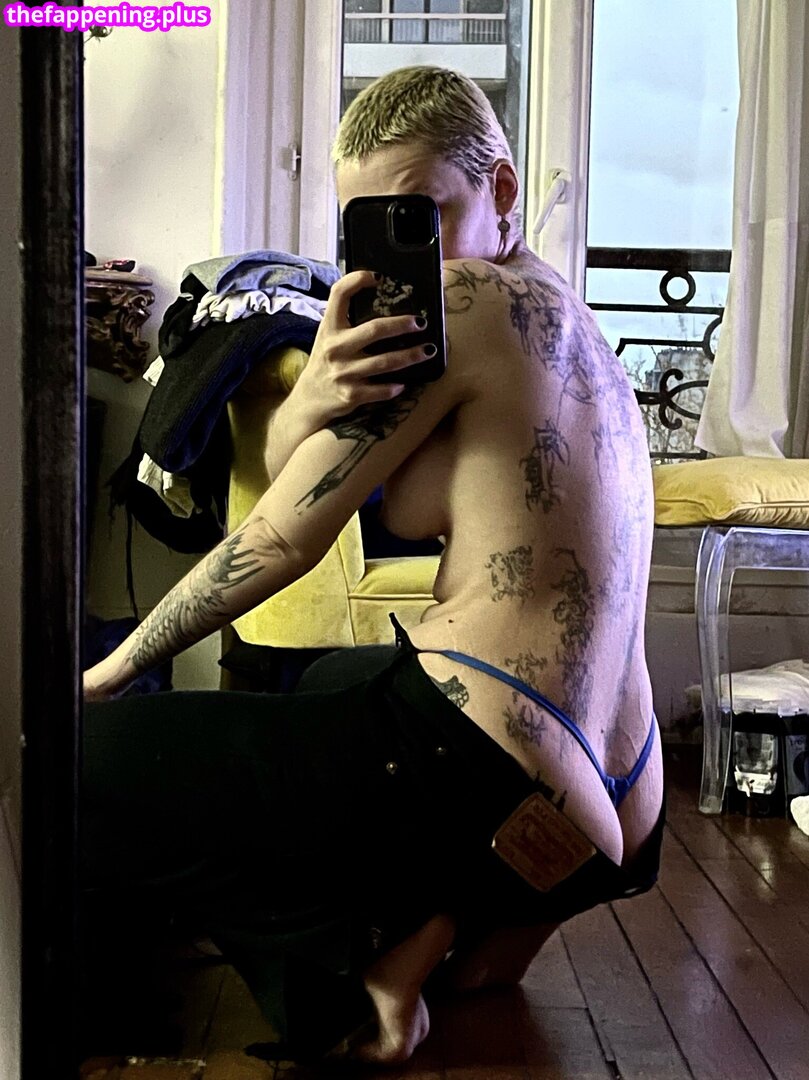 Mmmrian / https: / semicouture / semicouture_official Foto OnlyFans Nua #17