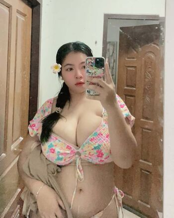 Full leaked Mmonn m page private onlyfans photo