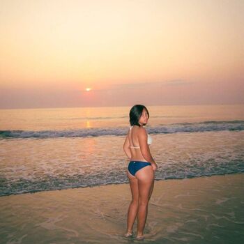 Full leaked Mneme private onlyfans photo