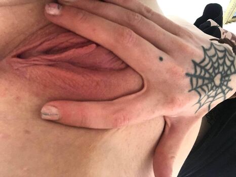 Full leaked Moldova nude girl private onlyfans photo