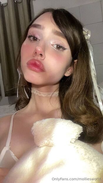 Full leaked Molliesworld private onlyfans photo