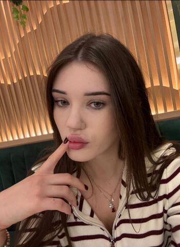 Full leaked Mollybaby private onlyfans photo