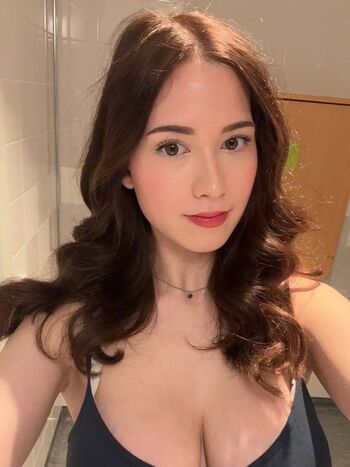 Full leaked Mollyswes private onlyfans photo