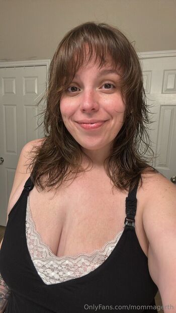 Full leaked Mommagerth page private onlyfans photo