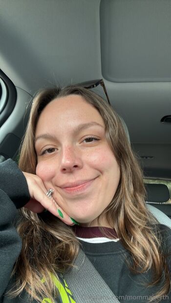 Full leaked Mommagerth private onlyfans photo
