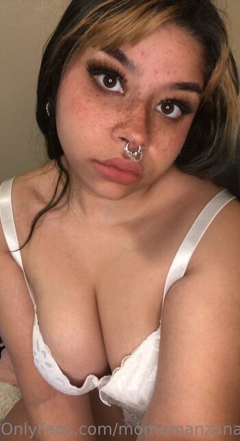 Full leaked Momomanzanafree private onlyfans photo