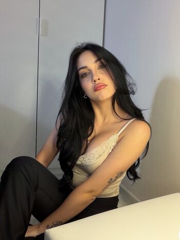 Full leaked Mona schon private onlyfans photo