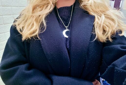 Full leaked Moon dragon page private onlyfans photo