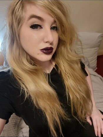 Full leaked Moon dragon private onlyfans photo