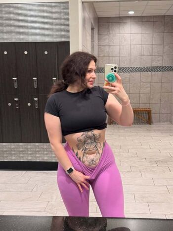 Full leaked Morgansmisfortune private onlyfans photo