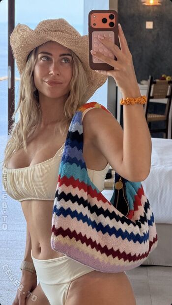 Full leaked Mrs bella private onlyfans photo