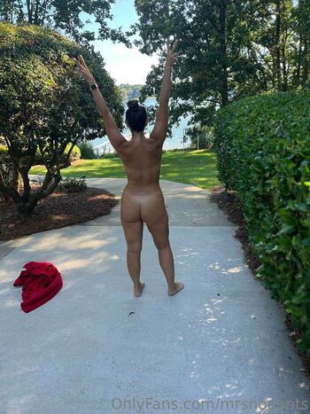 Full leaked Mrs no pants private onlyfans photo