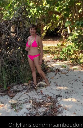 Full leaked Mrsamboudoir private onlyfans photo