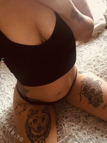 Full leaked Mrsxfoxy private onlyfans photo