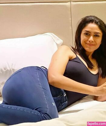 Full leaked Mrunal thakur private onlyfans photo