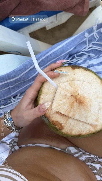 Full leaked Mthlara private onlyfans photo