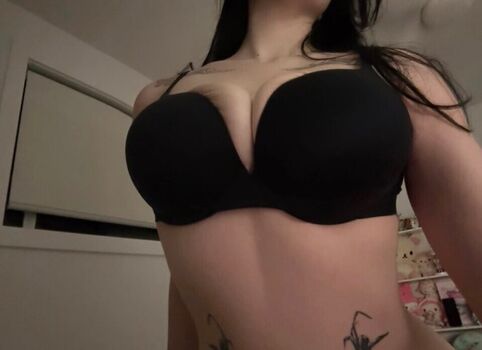 Full leaked Mwaddeleine private onlyfans photo