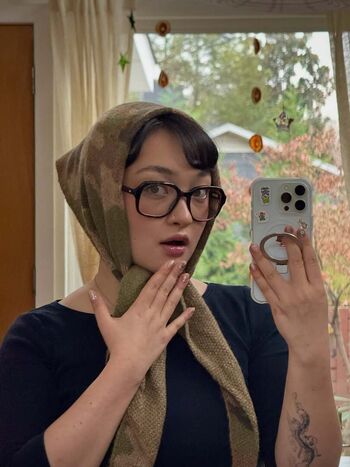 Full leaked Mxmtoon private onlyfans photo