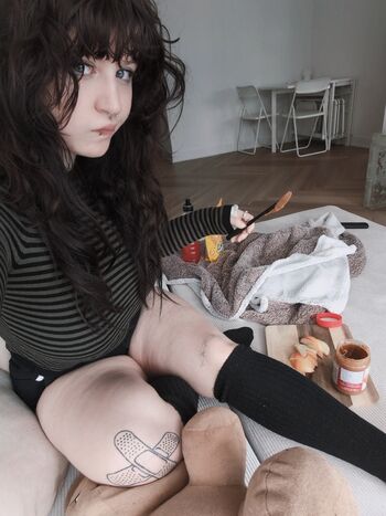 Full leaked Mylittlerobin private onlyfans photo