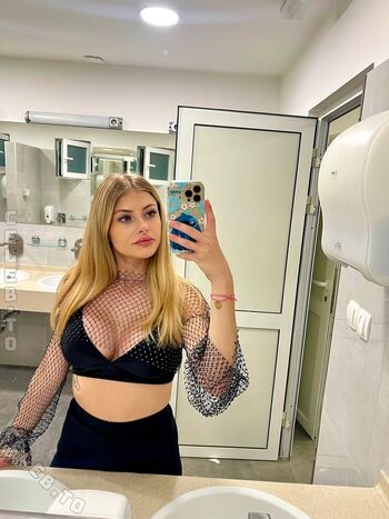 Full leaked Naataalia n private onlyfans photo