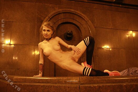 Nackt In Russland